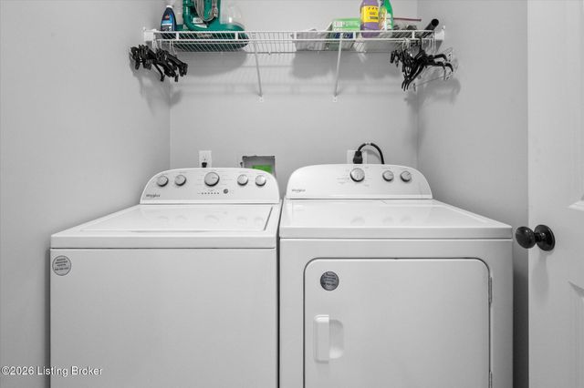 1275 Stringer Ln, Mt Washington, KY 40047