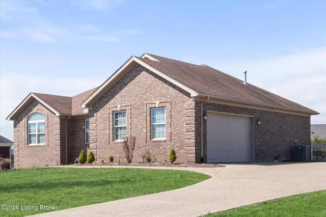 1275 Stringer Ln, Mt Washington, KY 40047