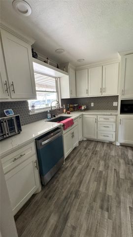 1812 Melissa Street, Arlington, TX 76010