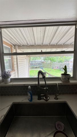 1812 Melissa Street, Arlington, TX 76010
