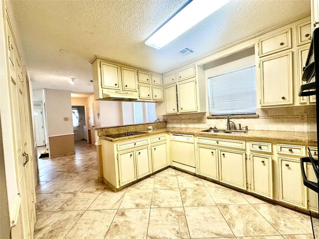 2058 Parkdale Drive, Houston, TX 77339