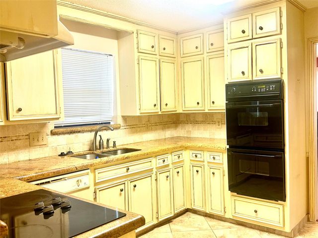 2058 Parkdale Drive, Houston, TX 77339