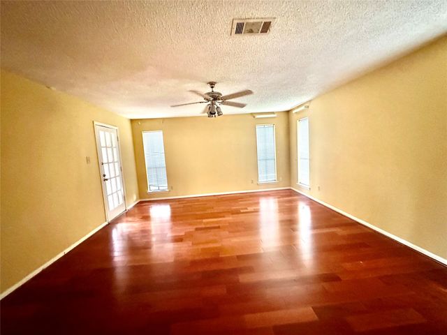 2058 Parkdale Drive, Houston, TX 77339