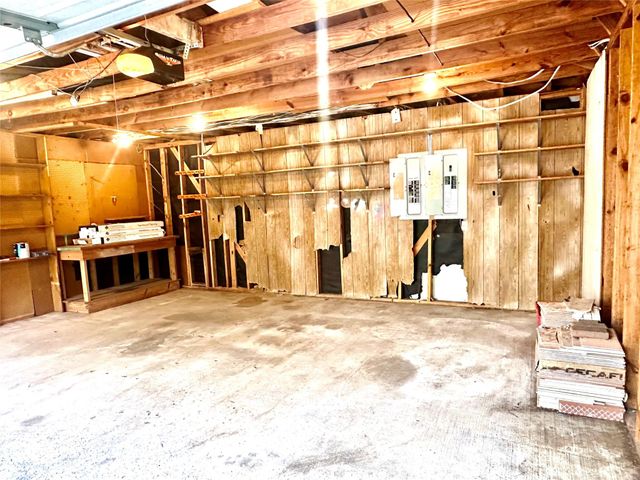 2058 Parkdale Drive, Houston, TX 77339