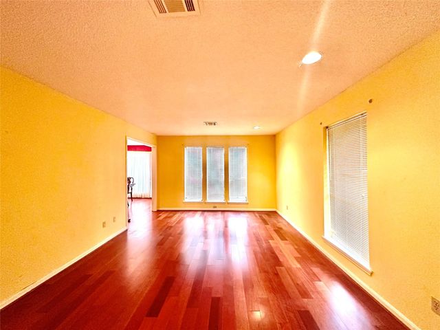 2058 Parkdale Drive, Houston, TX 77339