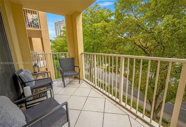 19555 E Country Club Dr 8408, Aventura, FL 33180