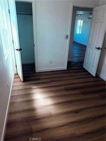 4956 E San Carlos, Compton, CA 90221