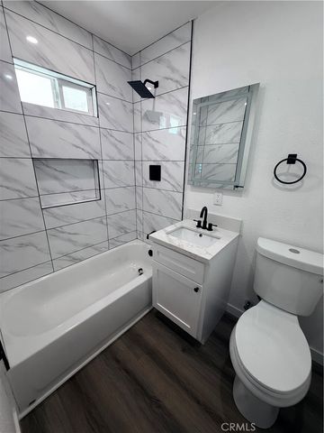 4956 E San Carlos, Compton, CA 90221