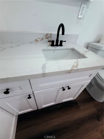 4956 E San Carlos, Compton, CA 90221