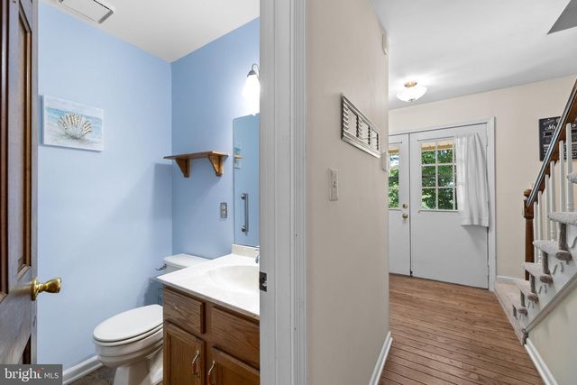 126 PENNSWOOD DR, Newtown, PA 18940