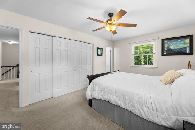 126 PENNSWOOD DR, Newtown, PA 18940