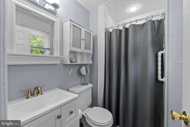 126 PENNSWOOD DR, Newtown, PA 18940
