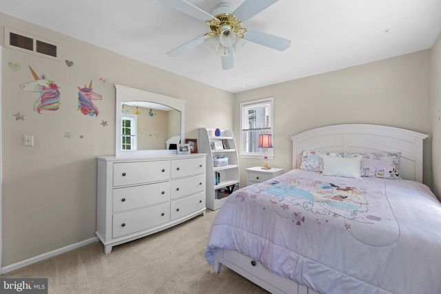 126 PENNSWOOD DR, Newtown, PA 18940