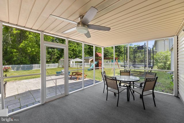 126 PENNSWOOD DR, Newtown, PA 18940
