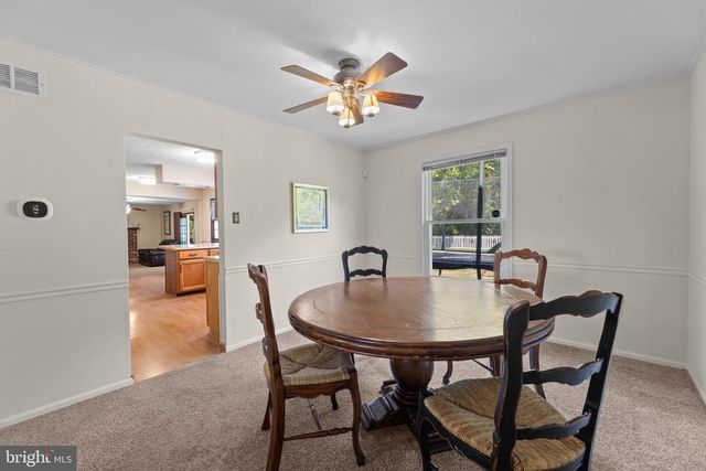 126 PENNSWOOD DR, Newtown, PA 18940