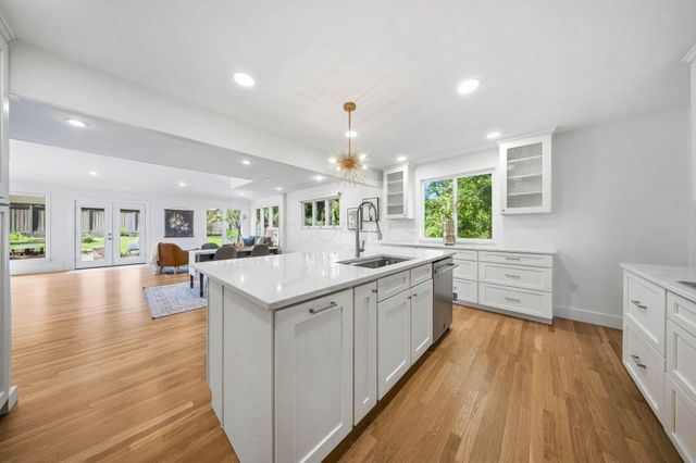 2700 Fishinger Road, Upper Arlington, OH 43221