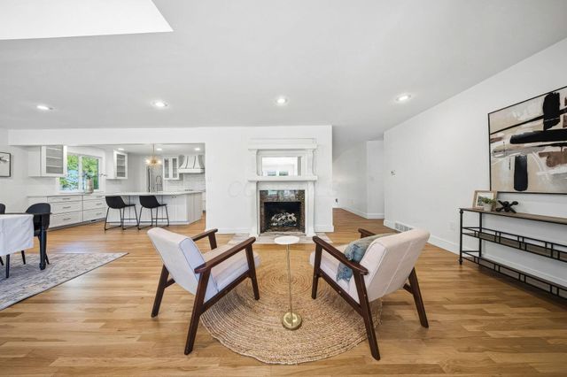 2700 Fishinger Road, Upper Arlington, OH 43221