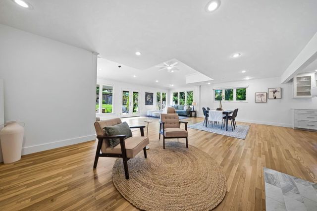 2700 Fishinger Road, Upper Arlington, OH 43221