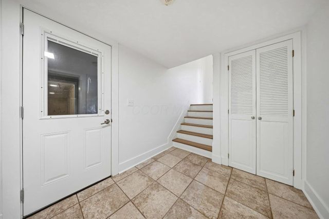 2700 Fishinger Road, Upper Arlington, OH 43221