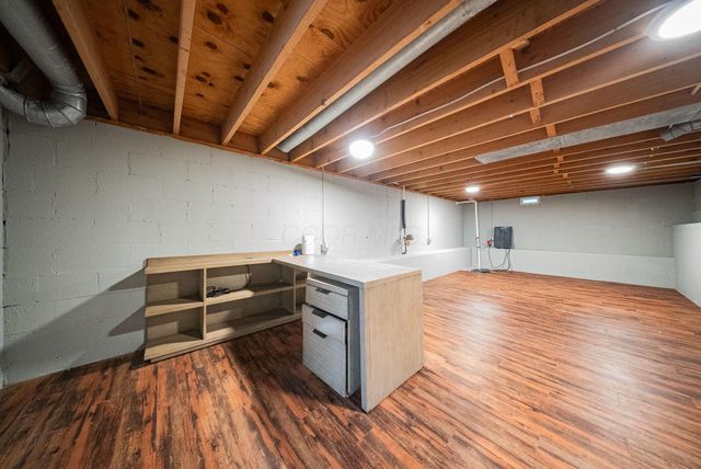 2700 Fishinger Road, Upper Arlington, OH 43221