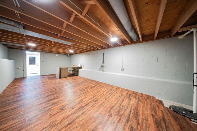 2700 Fishinger Road, Upper Arlington, OH 43221