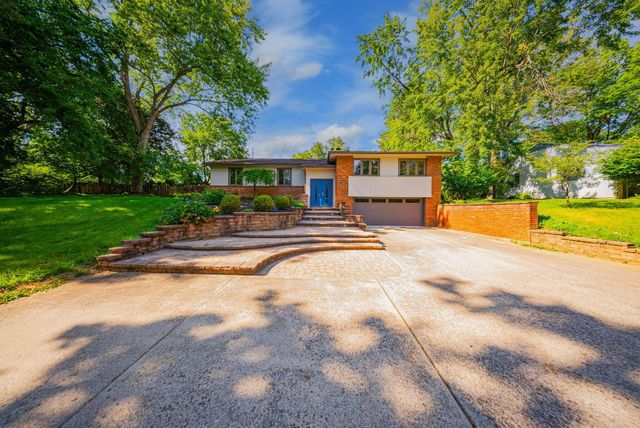 2700 Fishinger Road, Upper Arlington, OH 43221