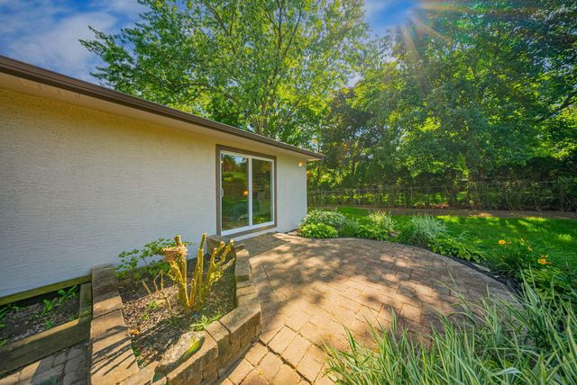 2700 Fishinger Road, Upper Arlington, OH 43221