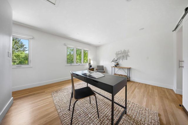 2700 Fishinger Road, Upper Arlington, OH 43221