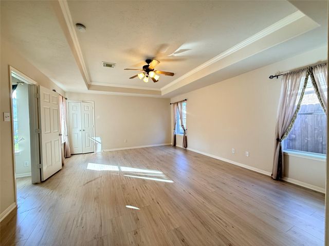 410 Willow Pointe Drive, League City, TX 77573