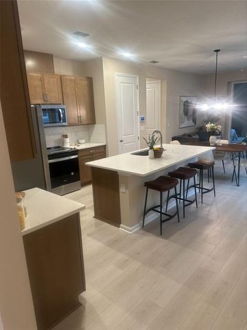 1026 SWAMP CHESTNUT LOOP, Lady Lake, FL 32159