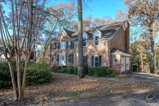 107 Wexford Circle, Bonaire, GA 31005