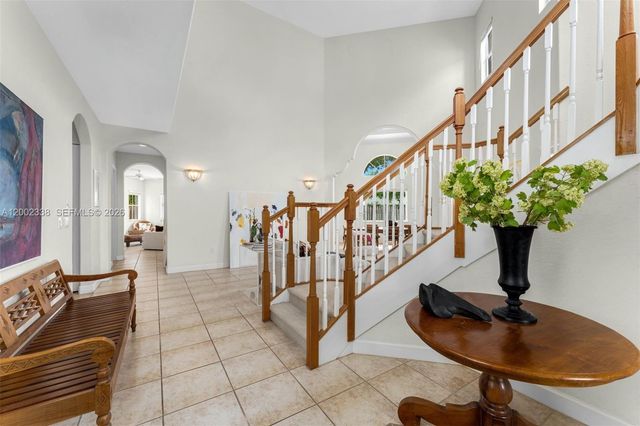 6914 NW 113th Place, Doral, FL 33178