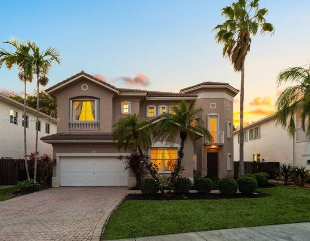 6914 NW 113th Place, Doral, FL 33178