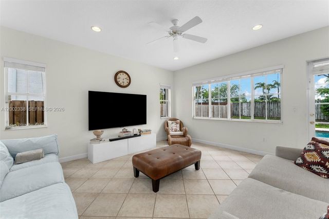 6914 NW 113th Place, Doral, FL 33178