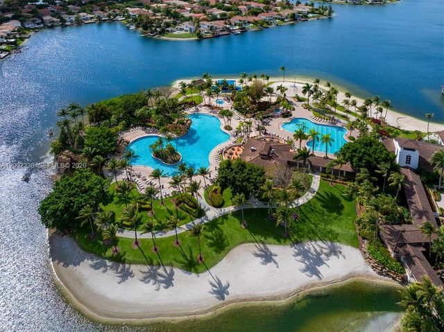 6914 NW 113th Place, Doral, FL 33178