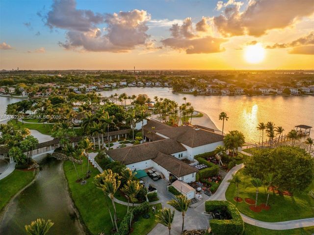 6914 NW 113th Place, Doral, FL 33178