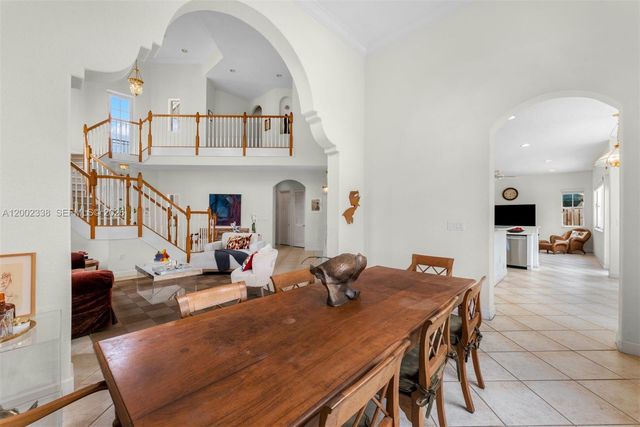 6914 NW 113th Place, Doral, FL 33178