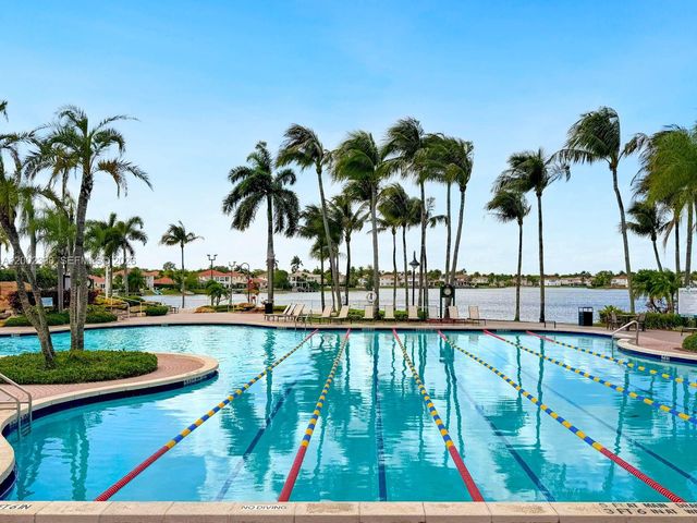6914 NW 113th Place, Doral, FL 33178