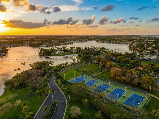 6914 NW 113th Place, Doral, FL 33178