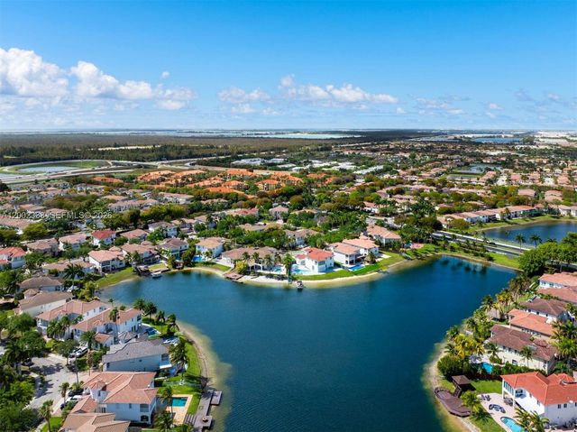 6914 NW 113th Place, Doral, FL 33178
