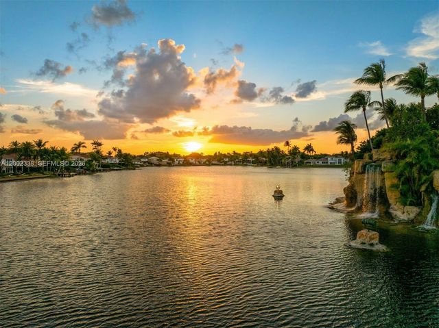 6914 NW 113th Place, Doral, FL 33178