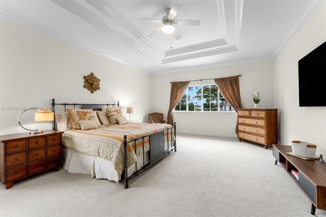6914 NW 113th Place, Doral, FL 33178