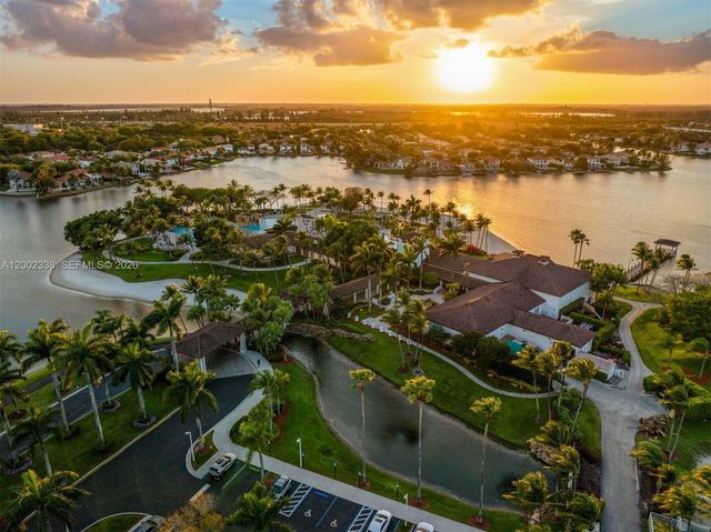 6914 NW 113th Place, Doral, FL 33178
