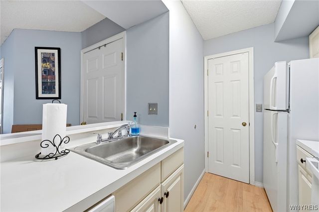 2 Keph Drive 5, Amherst, NY 14228