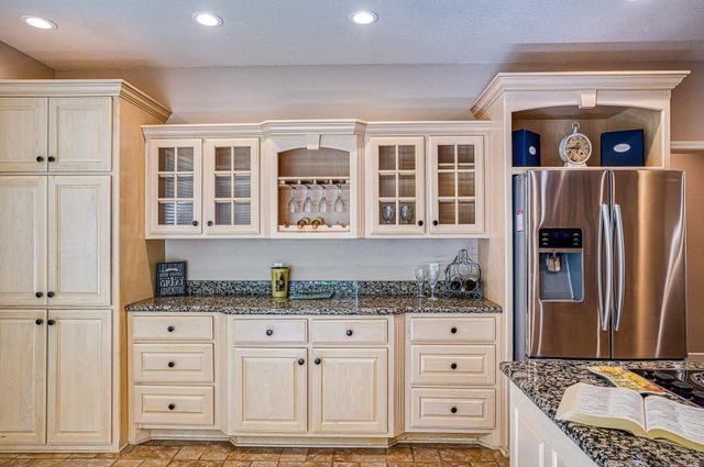 53 Loyola Dr, Hot Springs Village, AR 71909