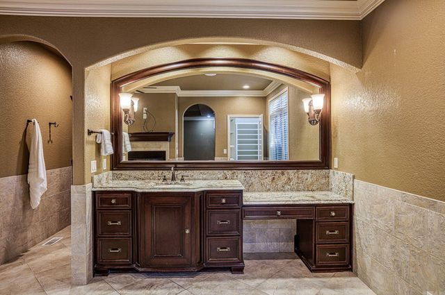 53 Loyola Dr, Hot Springs Village, AR 71909