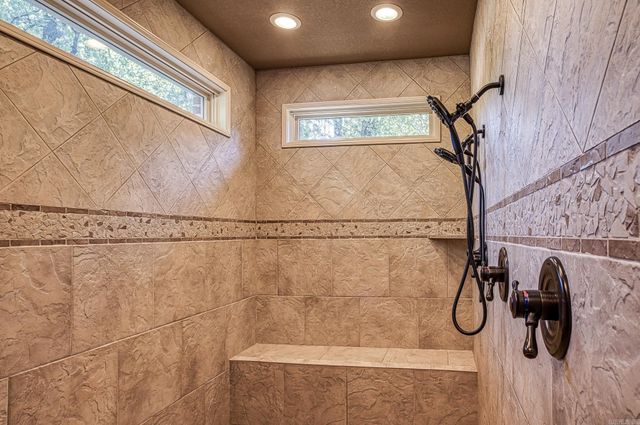 53 Loyola Dr, Hot Springs Village, AR 71909