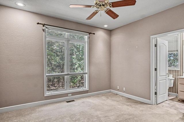 53 Loyola Dr, Hot Springs Village, AR 71909