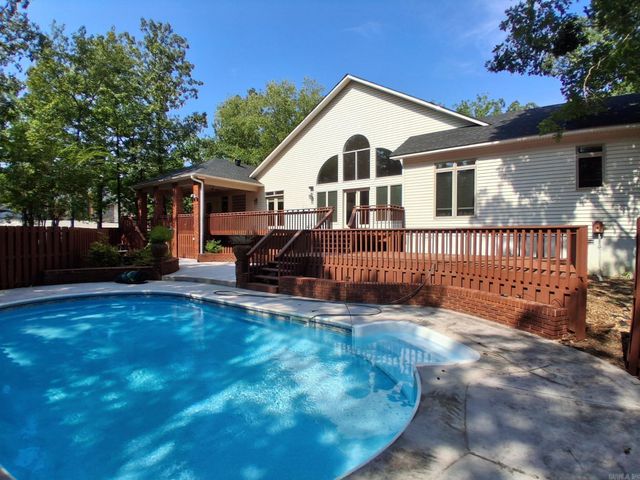 53 Loyola Dr, Hot Springs Village, AR 71909