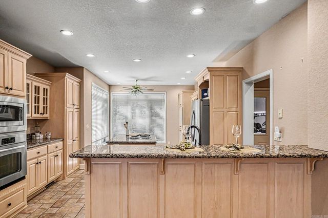 53 Loyola Dr, Hot Springs Village, AR 71909